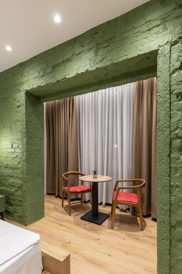 Vater Apartments Тирана Экстерьер фото