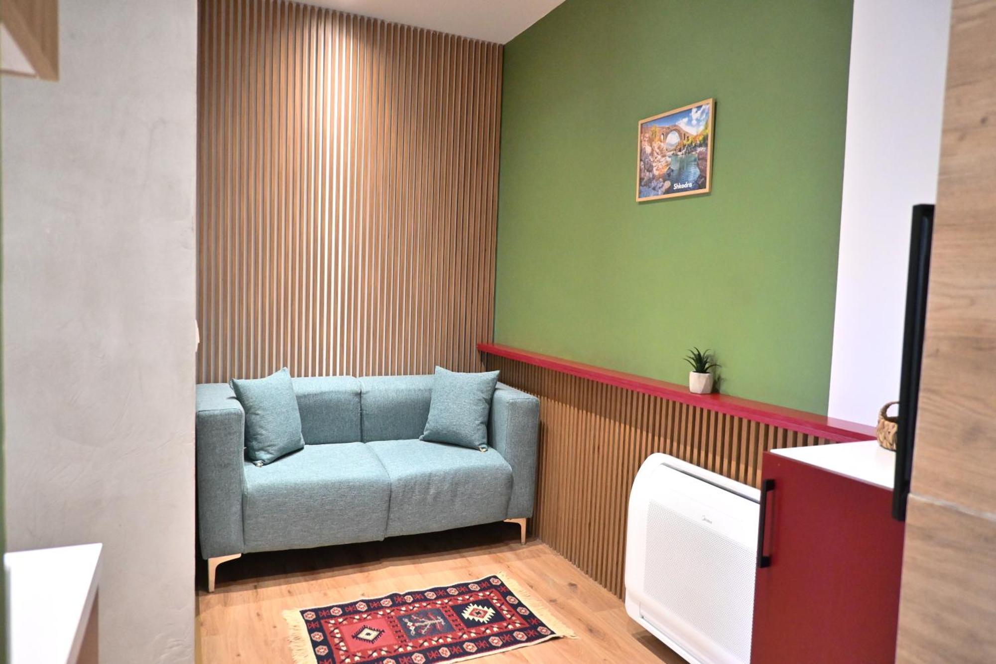 Vater Apartments Тирана Экстерьер фото