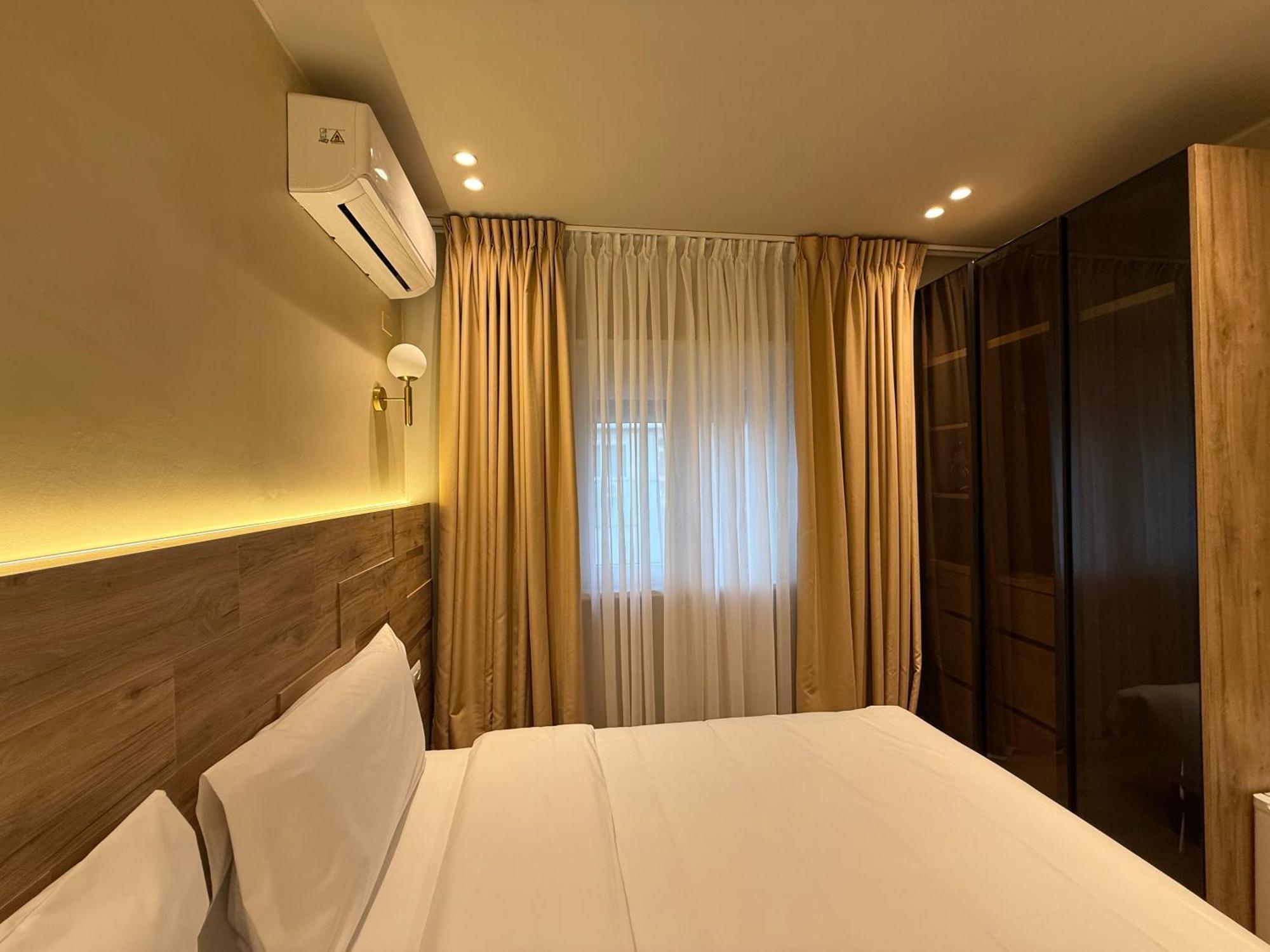 Vater Apartments Тирана Экстерьер фото