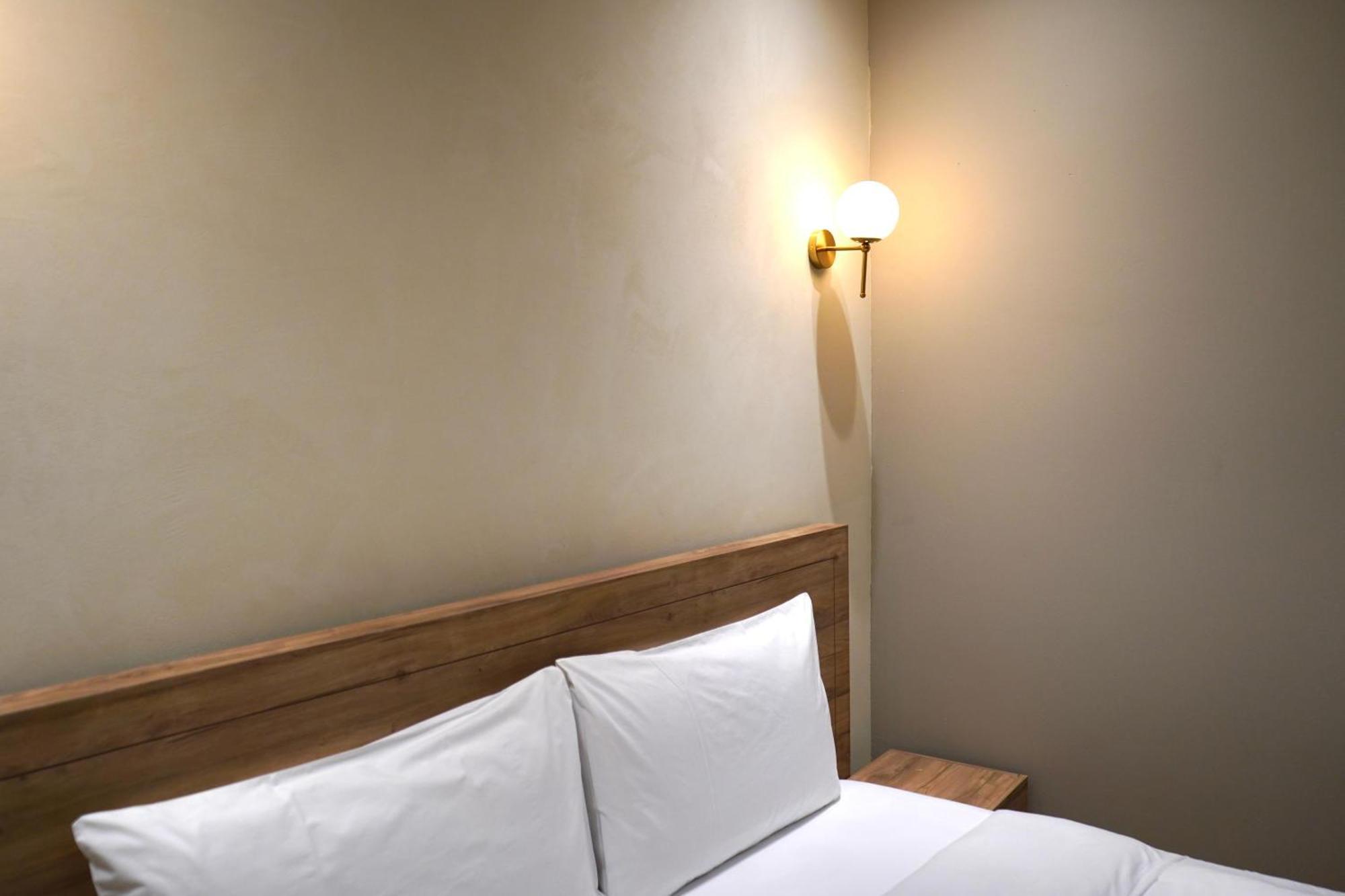 Vater Apartments Тирана Экстерьер фото